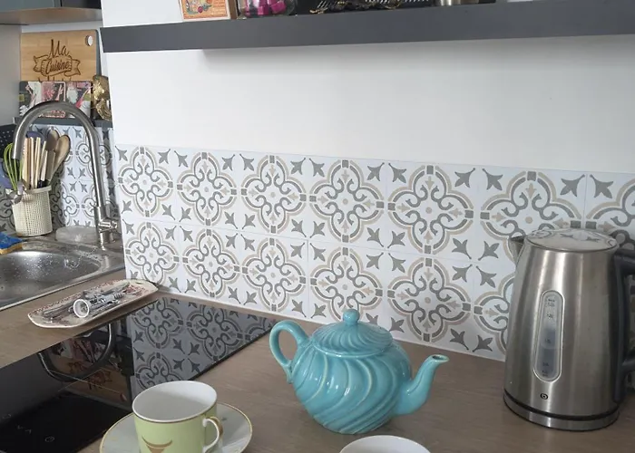 Ubytování v soukromí Cosy Renovated Little Nest In Historic Montmartre Paříž